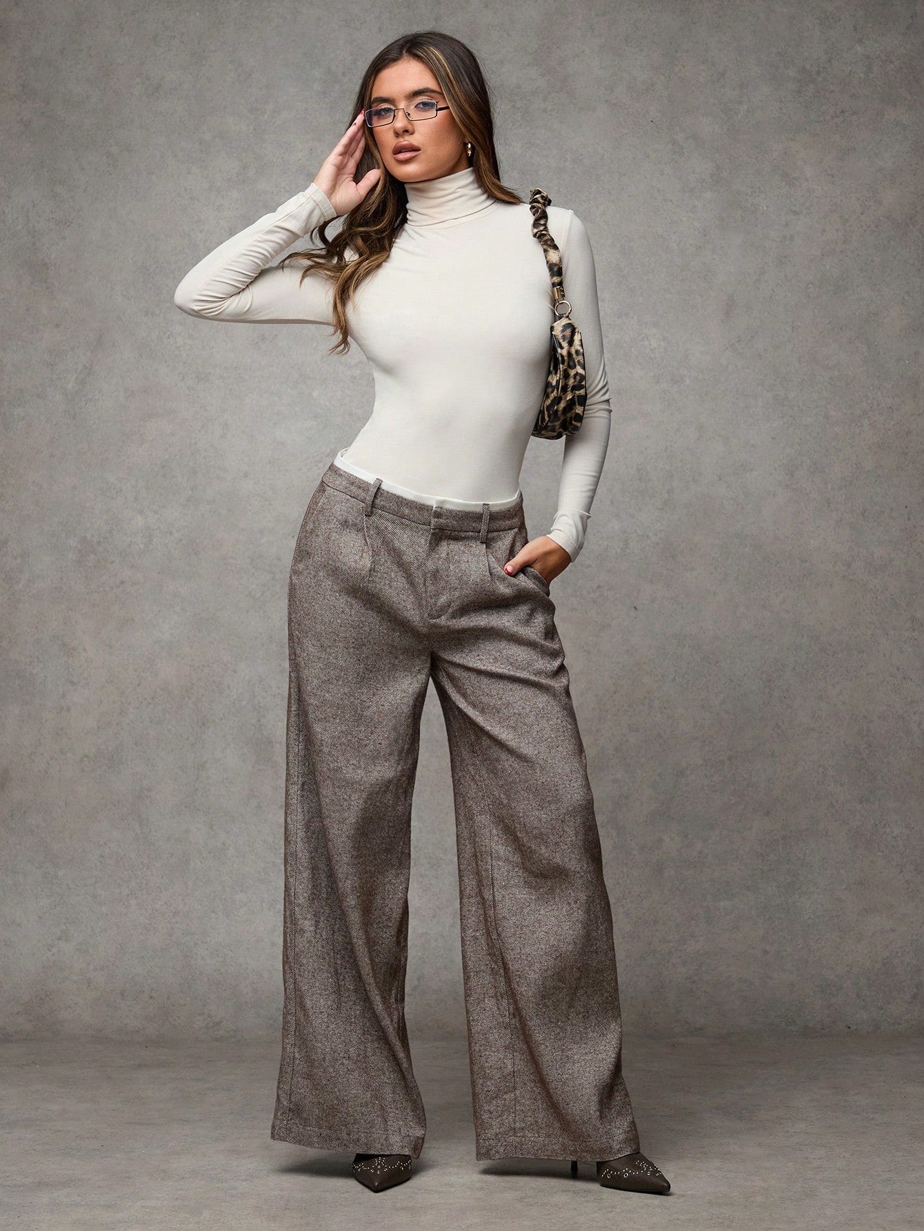 Pantalon en laine à coupe droite Image secondaire du produit