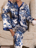 Ensemble satin décontracté.