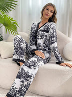 Ensemble satin décontracté.