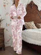 Tenue en satin "Toile de Jouy "