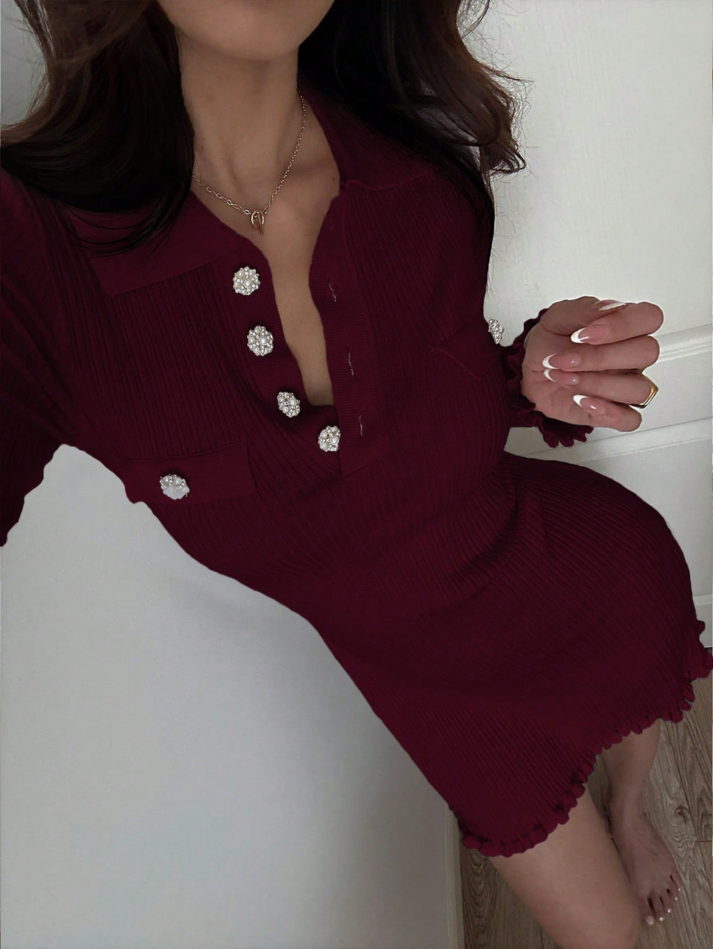 Robe en tricot moulante décontractée.