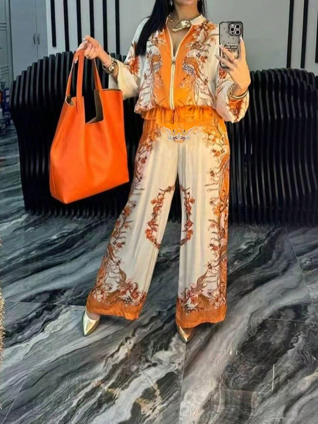Ensemble  énergie "resort wear "de luxe.