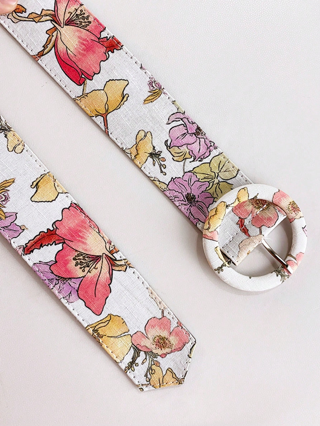 Deux pièces avec imprimé floral.