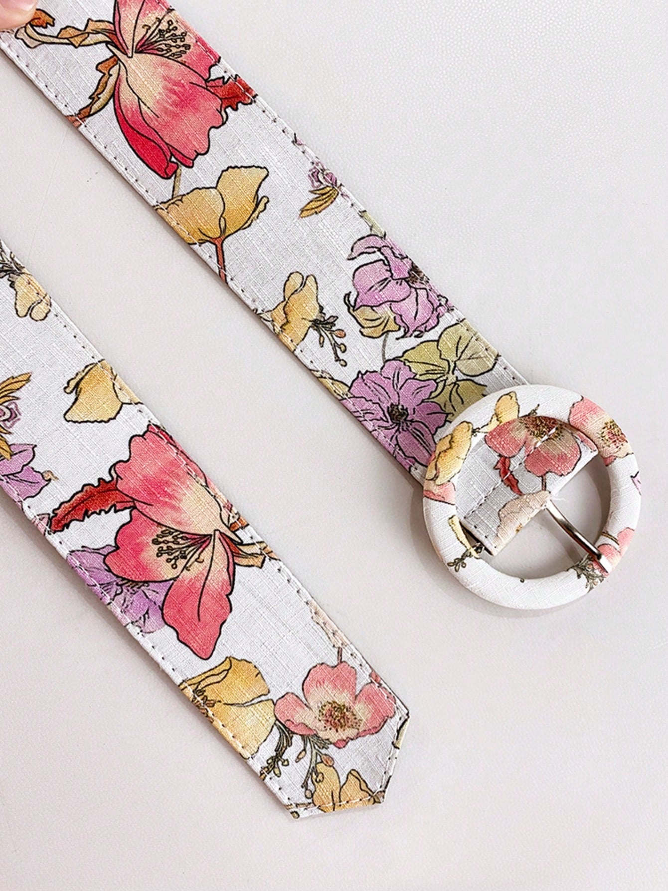 Deux pièces avec imprimé floral.