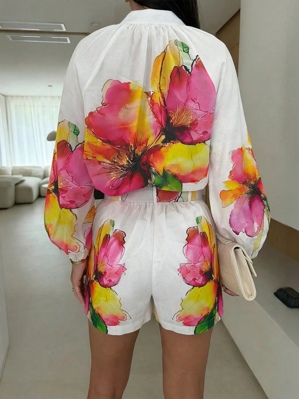 Deux pièces avec imprimé floral.