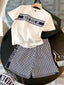 Ensemble Coordonné T-shirt et Short Monogramme – Look Sport-Chic